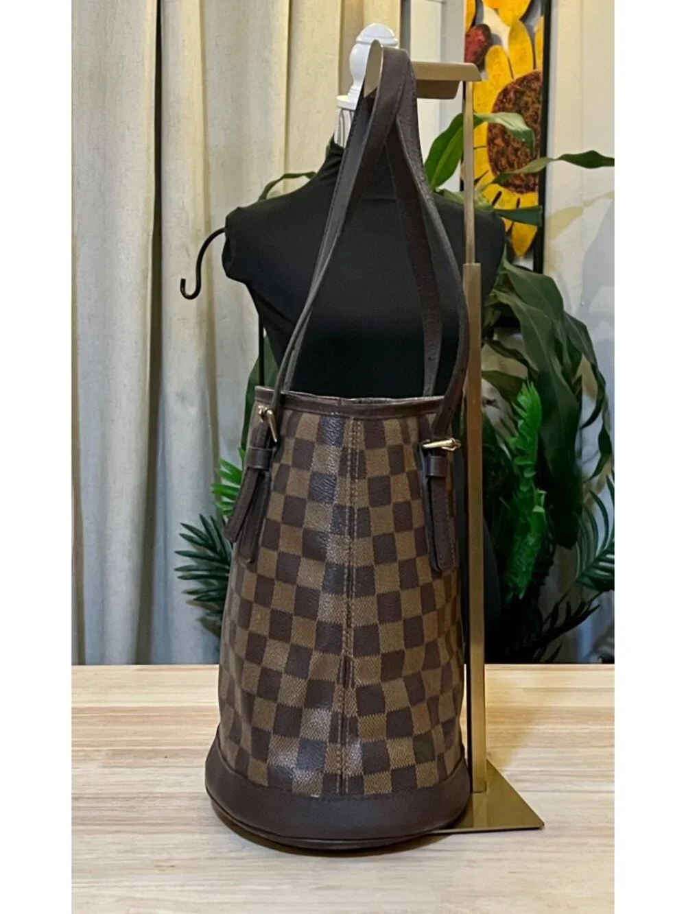 Louis Vuitton Damier Marais PM Bucket Bag